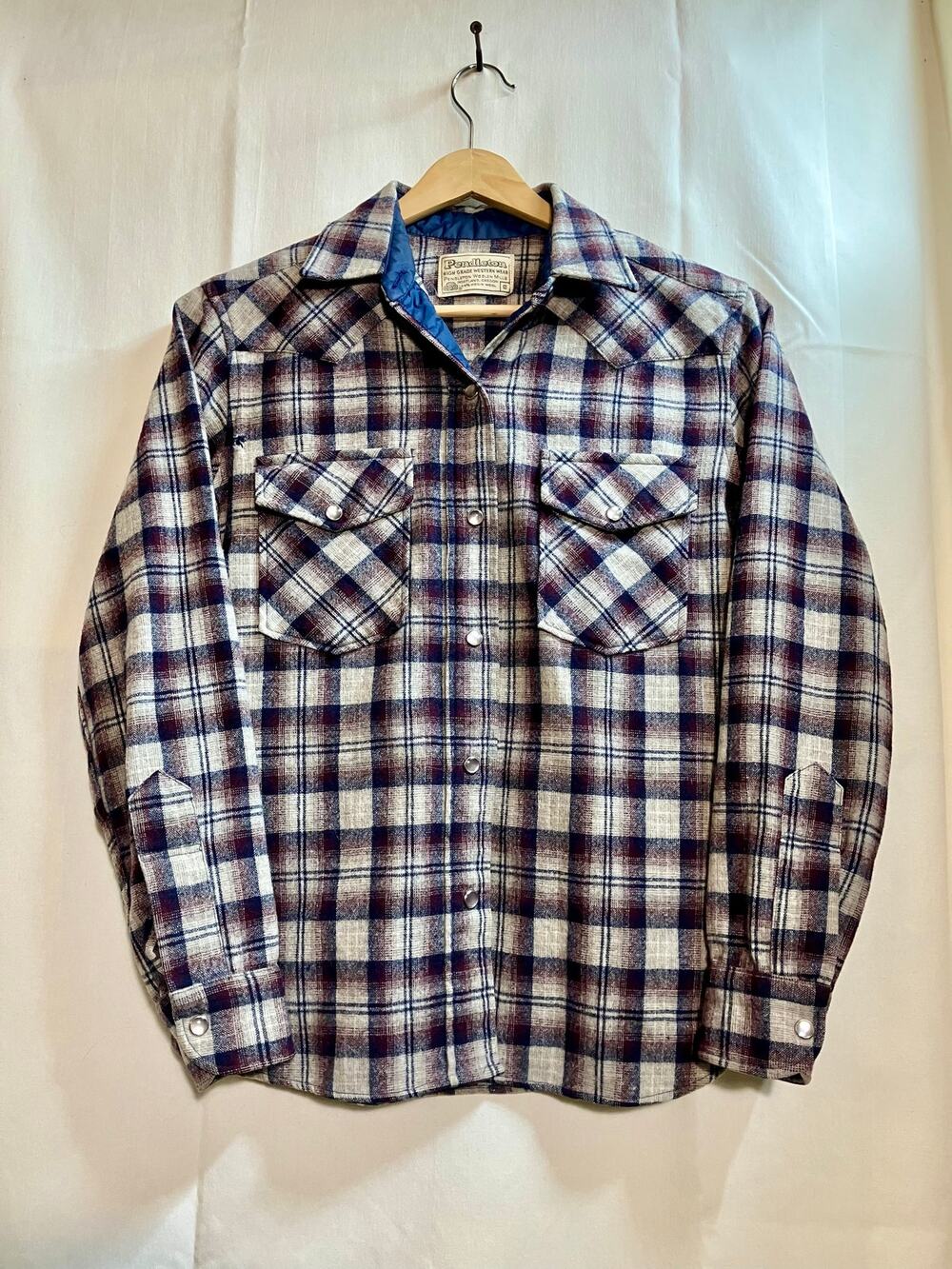 Pendelton Woman’s Flannel Size Small.